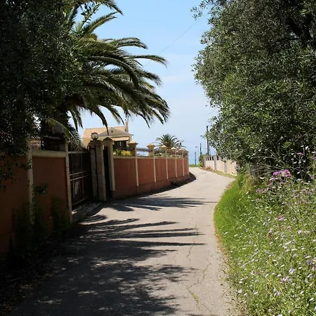 Jasmin Skidi Tatil Evi Ágios Matthaíos