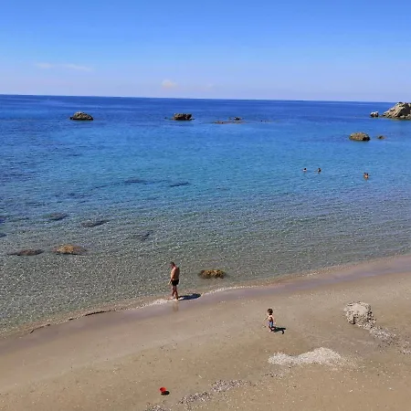 Jasmin Skidi * Ágios Matthaíos